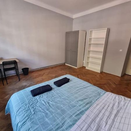 Fantastic Krk - Kr6 Room F Краков Экстерьер фото