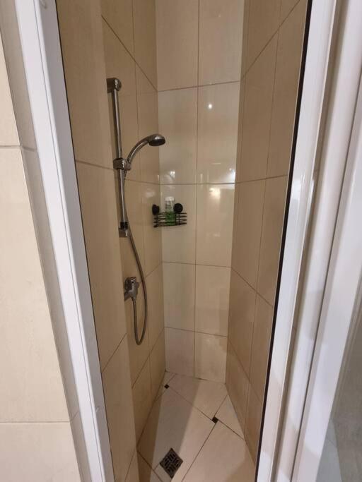 Fantastic Krk - Kr6 Room F Краков Экстерьер фото